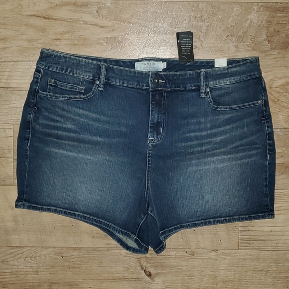 Jean Shorts by Torrid - Picture 4 of 6